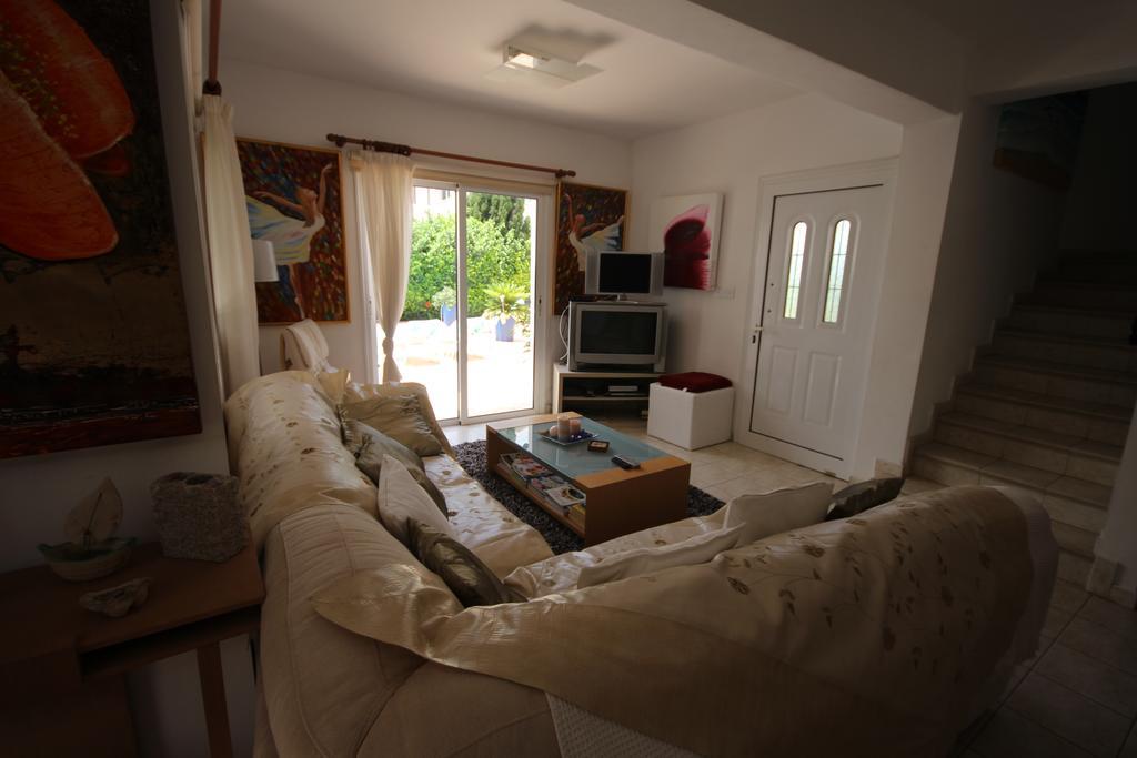 Helene Villa Protaras Room photo