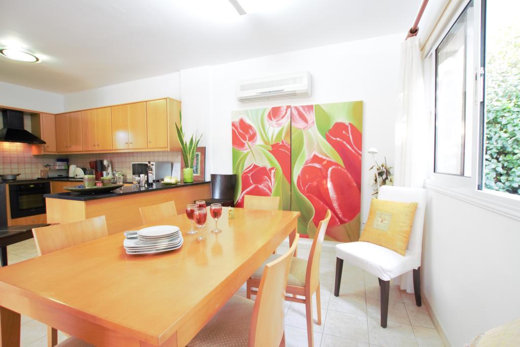 Helene Villa Protaras Room photo
